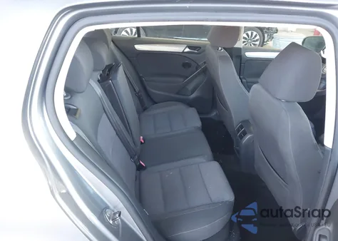 2012 Volkswagen Golf 2.5L 4-Door from USA, damaged, VIN WVWDB7AJ7CW226615